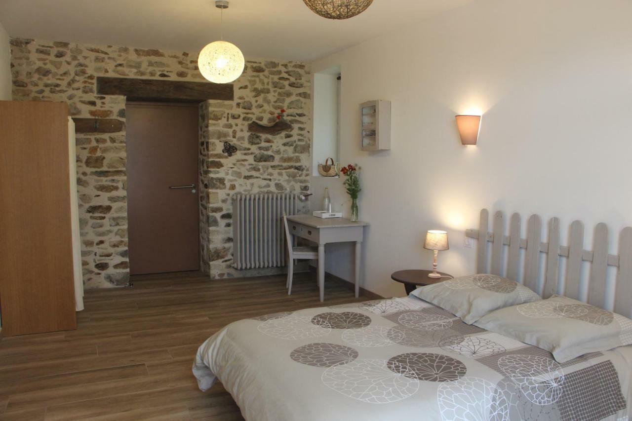 Chambres Aux Bonnes Herbes Bais  Exterior foto