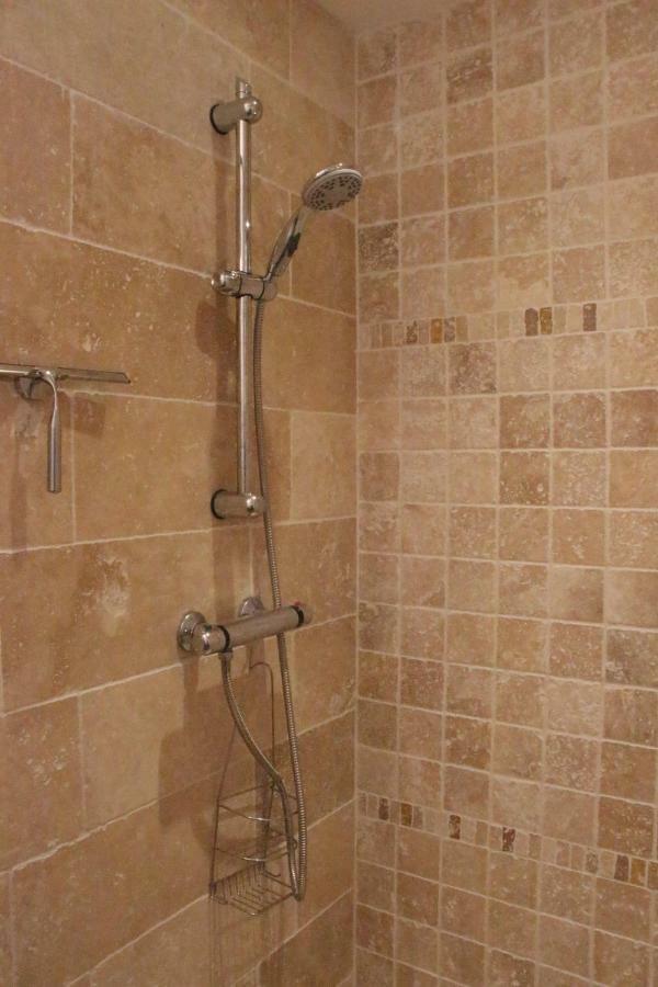 Chambres Aux Bonnes Herbes Bais  Exterior foto